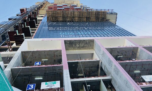 large scaffolding contractor